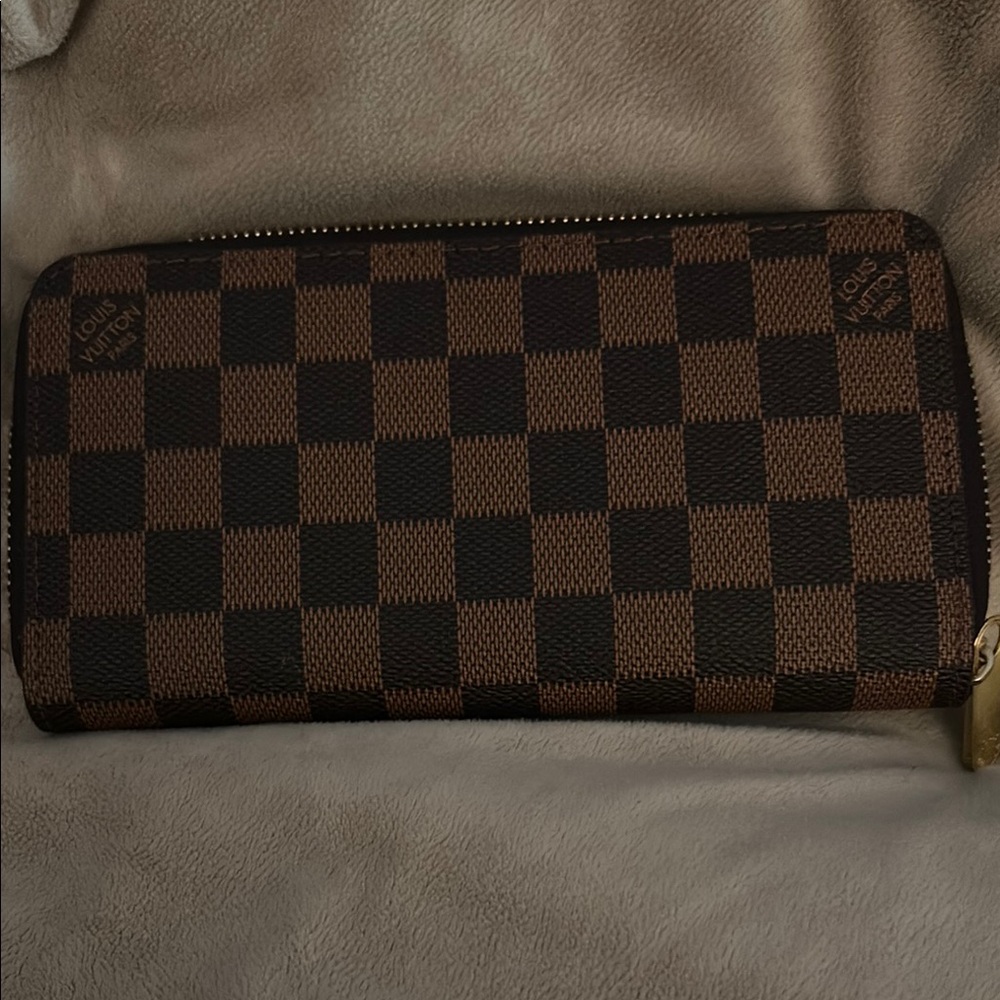 Copy of Louis Vuitton wallet brand new never used